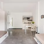 Apartment 1 Bedroom In