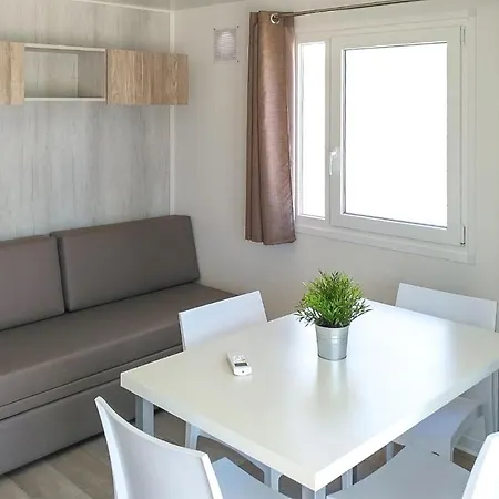 1 Bedroom In * אימפריה