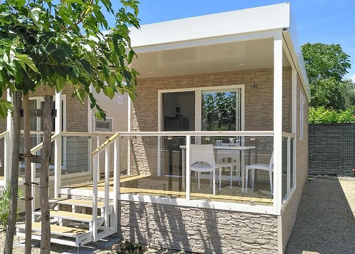 Apartment 1 Bedroom In