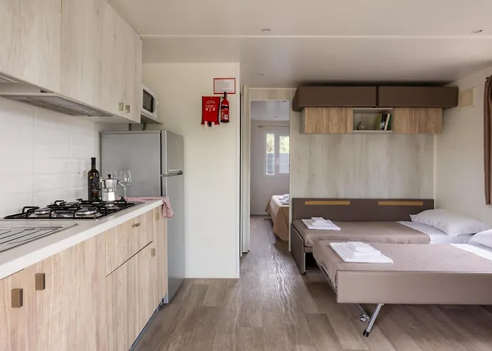 1 Bedroom In Apartment